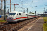   Der ICE 1 - Tz 72 (ex Tz 172)   Aschaffenburg  (401 572-3 / 401 072-4) fährt am 01.06.2019 durch den Bahnhof Köln Messe/Deutz in Richtung Köln Hbf.