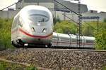 ICE 3 bei Amstetten am 06.05.2011.