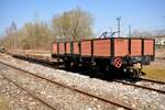 Alb-B�hnle (UEF), Niederbordwagen der OEG Ow Nr.873 in Amstetten am 26.03.2022.