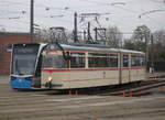 Gelenktriebwagen des Typs G4 aus dem Baujahr 1961 stand am 22.11.2019 auf dem Gelände der Rostocker Straßenbahn AG festlich geschmückt.