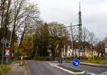 Der Bahnübergang Bü km 120, 915 an der Siegstrecke (KBS 460) in Kirchen/Sieg am 02 November 2024.