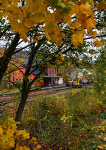 Baustelle Bahnhof Herdorf nun am Sonntagmorgen des 26 Oktober 2025, auch wenn es weithin khl und windig ist, so regnet es (kurzzeitig) wenigstens mal nicht.