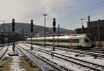 Mit den Eurobahn-Stadler FLIRT und dem RE 13 (Hamm (Westfalen) - Venlo/Niederlande) unterwegs: Ein unbekannter ET 7 verlässt am 01.02.2019 Hagen Hbf.