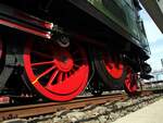 E 77 10 Detail des Fahrwerks im Bw Dresden Altstadt beim 7.Dampfloktreffen in Dresden Altstadt am 17.04.2015.