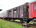Gedeckter Güterwagen Bauart Oppeln Hikgbr-GuP im Eisenbahnmuseum Weimar am 05.08.2016.