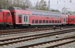 Hocheinstiegsdosto D-DB 50 80 26-75 057-2 am 11.04.2025 im Rostocker Hbf.