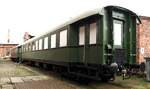 Reisezugwagen ehemals E 30, jetzt mit der Modellbahnanlage des Sächsischen Eisenbahnmuseums in Chemnitz am 19.04.2017.