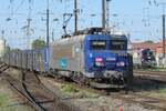 SNCF 22305 schiebt ein TER nach Selestat aus Strasbourg am 24 Juni 2024.