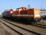 LOCON-210 und SBB-Cargo 482 040 am 12.Mrz 2011 im bergabebereich zum Stralsunder Nordhafen.