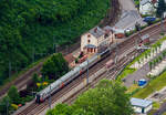 Blick von der Hockslay, die CFL 3006 erreicht am 15 Juni 2013 mit belgischen I11 Reisezugwagen als IR von Luxembourg über Troisvierges und Liège (Lüttich) nach Liers(B) den Bahnhof Kautenbach (Kautebaach) an der Nordstrecke (Linie 10).

Der Bahnhof Kautenbach (in der Gemeinde Kiischpelt) ist ein Keilbahnhof. Vorne die Hauptstrecke der Nordstrecke (Linie 10), der Bahnstrecke von Luxemburg über Ettelbrück und Troisvierges (Ulflingen) nach dem belgischen Trois-Ponts (früher weiter bis Spa). Dahinter die 9,4 km lange Stichbahn der Nordstrecke (Linie 10), der Bahnstrecke von Kautenbach nach Wiltz (Wolz), die früher bis belgische Bastogne ging.