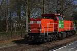 Am 18 März 2026 fordert 6411 die Guterverkehre auf die Gleise (Goederen horen op het spoor=Güter gehören auf die Gleise)  beim Passage durch Tilburg Universiteit.