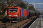 Ex-DB Cargo, jetzt Dispo-Tfz 193 311 zieht ein Kesselzug durch Tilburg-Universiteit am 18 März 2026.