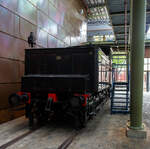 Von der Tenderseite, die Dampflokomotive HSM 89  Nestor , spter NS № 1010 (NS-Baureihe 1000) am 24 Juni 2025 im Het Spoorwegmuseum (bis 2005 NSM - Nederlands Spoorwegmuseum / Niederlndischen Eisenbahnmuseum) in Utrecht im ehemaligen Bahnhof Maliebaan.   

Die Dampflok wurde 1879 von Borsig in Berlijn-Tegel unter der Fabriknummer 3730 gebaut und an die damalige HSM - Hollandsche IJzeren Spoorweg-Maatschappij (Hollndische Eisenbahn-Gesellschaft) geliefert, 1880 erfolgte die Inbetriebnahme.

HSM 89  Nestor  ist eine niederlndische 1B (2-4-0) Tenderlokomotive, die vom Niederlndischen Nationalbahnmuseum erhalten wurde. 29 seiner Art wurden fr den NS-Vorgnger Hollandsche IJzeren Spoorwegmaatschappij (HSM) gebaut.