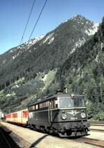 ÖBB 1042.44 in Hieflau am 17.08.1986.
