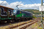 Die nun an die ecco-rail GmbH vermietete SIEMENS Vectron MS 193 258 (91 80 6193 258-1 D-ELOC) der ELL - European Locomotive Leasing (Wien) fährt am 22 Juli 2024, mit einem offen Güterzug