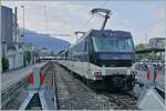 Seit alle vier GoldenPass Express Zugspaare verkehren sind die drei MOB Ge 4/4 Serie 8000 gut beschäftig, so erstaunt es, als ich die MOB Ge 4/4 8002 am Schluss des Regionalzugs 2212 sah. (An der Spitze war eine ABe 4/4 Serie 9000 eingereiht).

Montreux, den 22. August 2025