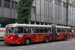 Stadtbus Winterthur: FBW Museumstrolleybus 101 als Adventsbus, aufgenommen am 10. Dezember vor dem MANOR-Kiosk Winterthur. Da die Trolleybusse in der Schweiz dem Eisenbahngesetz unterstehen, wird diese Aufnahme in diesen Kategorien gezeigt.
Bahnsujets der Woche 50/2014 von Walter Ruetsch 