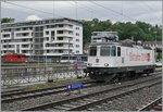 Die SBB Re 4/4 II  Erstfeld  (Re 420268-5) in Vevey.