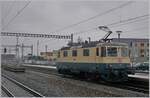 Die von Morges gekommene IRSI Re 4/4 11387 ist in Gland angekommen.