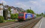 Nachschuss auf das Duo 193 468 und 482 020-5 von SBB Cargo, die am 05.05.2022 den S-Bahn-Haltepunkt D�sseldorf-Oberbilk durchfahren