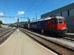 Auch diese Lok taucht hier nicht zum ersten Mal auf: Auf der Fahrt von Singen nach Schaffhausen war die Regionalbahn des Fotografen wohl schneller als 620 062 mit ihrem Gterzug, sodass dieser hier