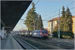 Im letzten Licht des Tages konnte ich es mir nicht verkneifen, die SBB Re 474 003 mit einem Güterzug bei der Durchfahrt in Gallarate zu fotografieren.