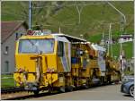 Die MATISA Planier- und Stopfmaschine R21RD-2 der SERSA in Andermatt.