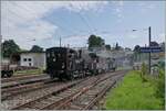 Der Emmentalbahn Dampfzug mit der E 3/3 N° 853 der Dampfbahn Bern (DBB) erreicht von Wasen i.E.