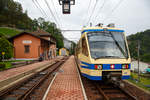   Endstation für den schweizer Gelenk-Triebwagen ABe 4/6 54 „Intragna“  der FART am 02.08.2019  hat seinen Endbahnhof  Camedo erreicht, und steht nun wieder zur Rückfahrt nach