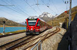   Geführt von dem ALLEGRA-Zweispannungstriebzug RhB ABe 8/12 - 3505  Giovanni Segantinit  erreicht der Bernina Express am 13.09.2017  den höchsten Punkt der Strecke, die Station Ospizio