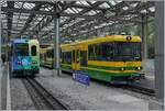 In Lauterbrunnen steht links im Bild ein WAB bunter  Pano -Triebzug und recht der Steuerwagen Bt 281 des Wengern-Pendelzuges. 

8. Aug. 2024