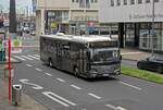 Ein VDL Citea der Firma Ptz Omnibusbetrieb aus Bergisch Gladbach hat am Klner Hauptbahnhof soeben die Fahrt als SB40 nach Bensberg angetreten.