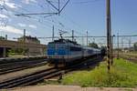 362 167 rollt mit R 979 nach Brno-Krlovo Pole an den Bahnsteig in Smchov.